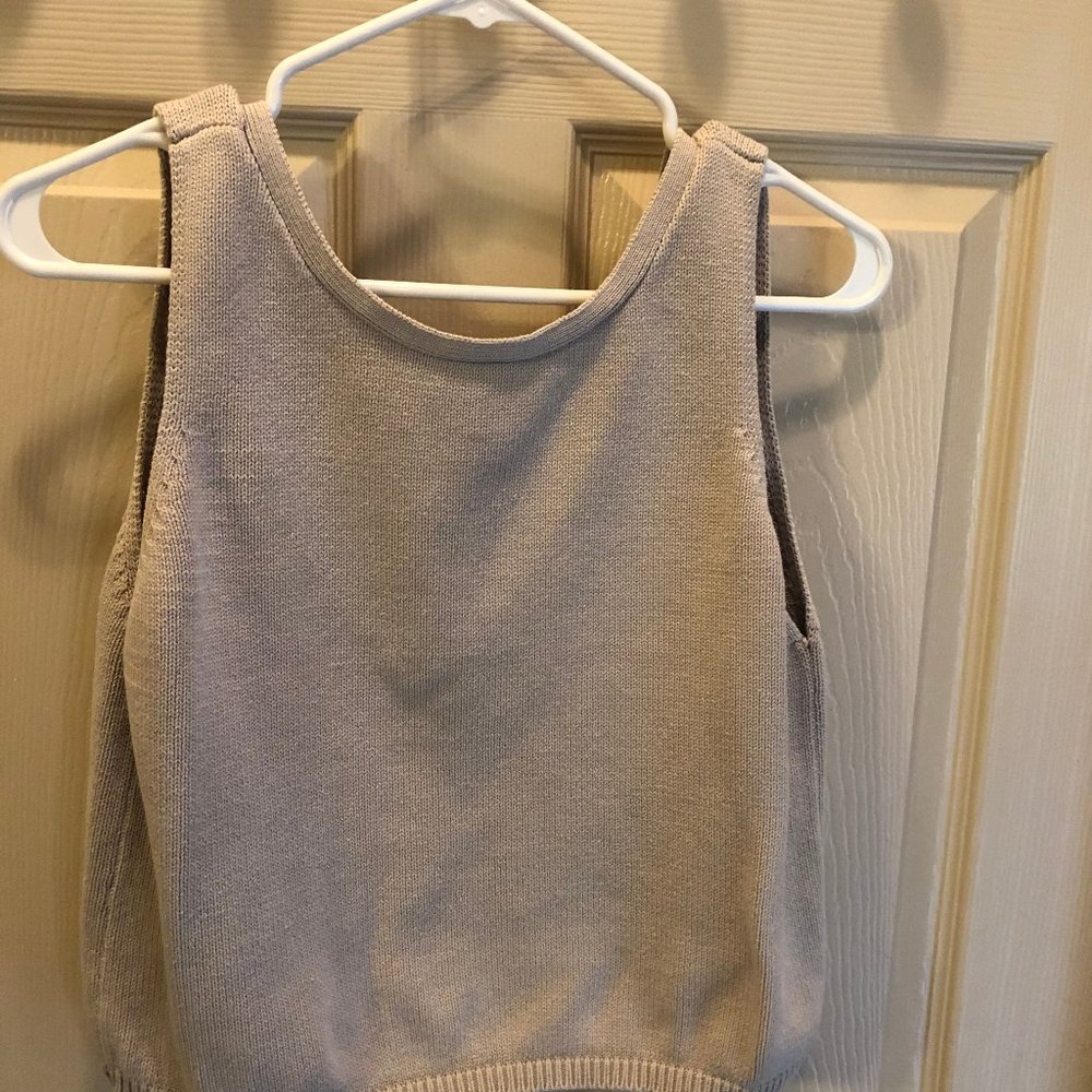 Taupe knit top with bow in back